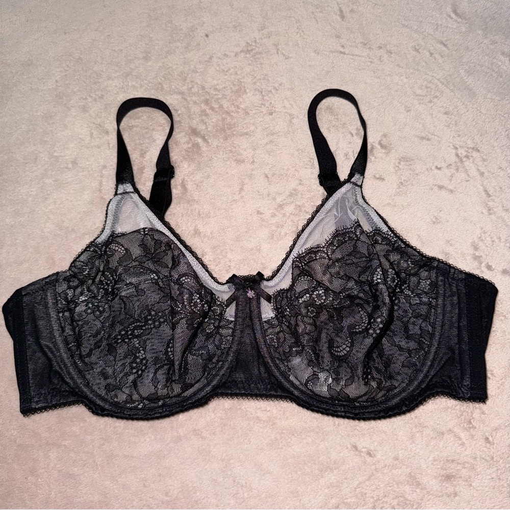 Wacoal lace bra size 38C